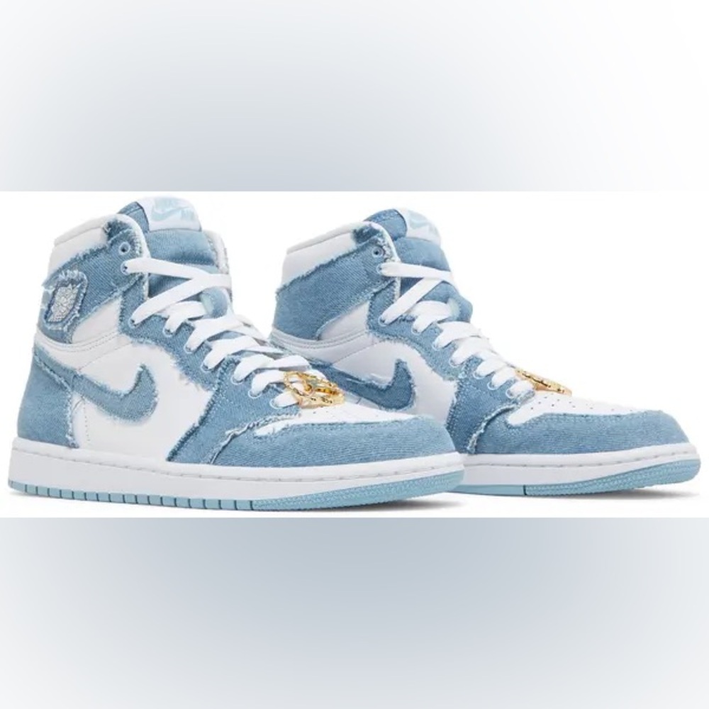 Denim Jordan 1’s Women